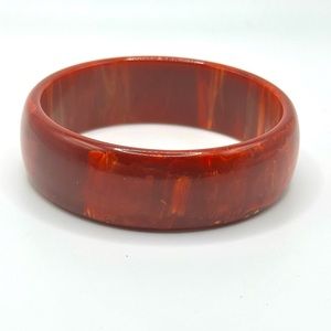 Vintage Lucite Bangle Bracelet